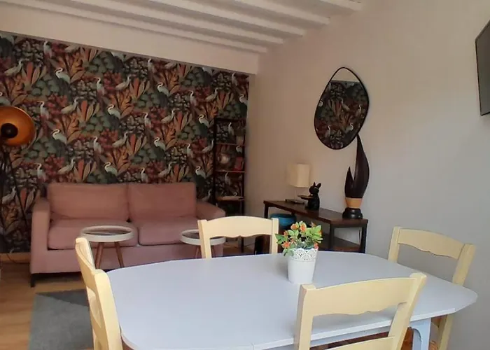 En Plein Coeur De Honfleur